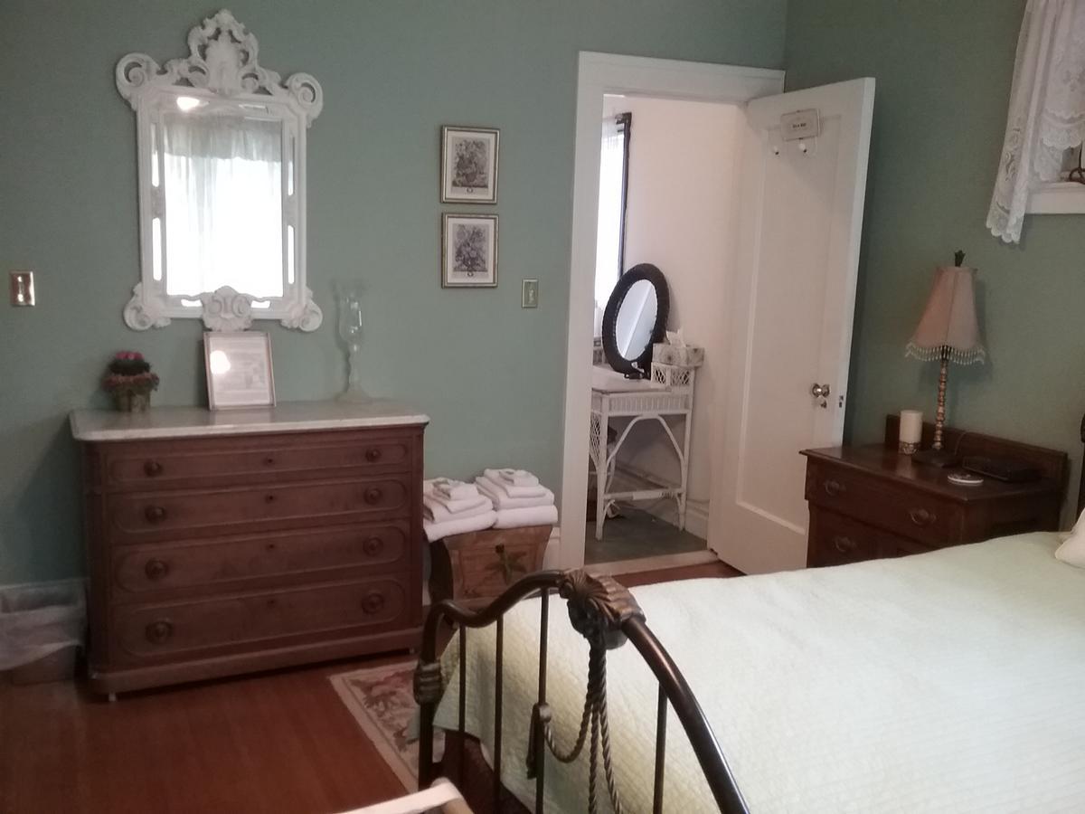 Hanover House Bed And Breakfast Niagarawatervallen Buitenkant foto