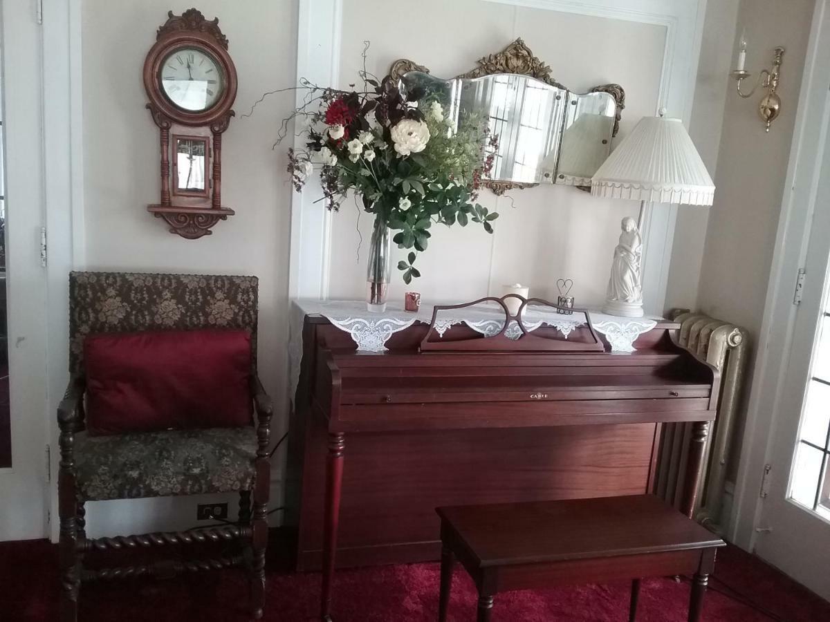 Hanover House Bed And Breakfast Niagarawatervallen Buitenkant foto